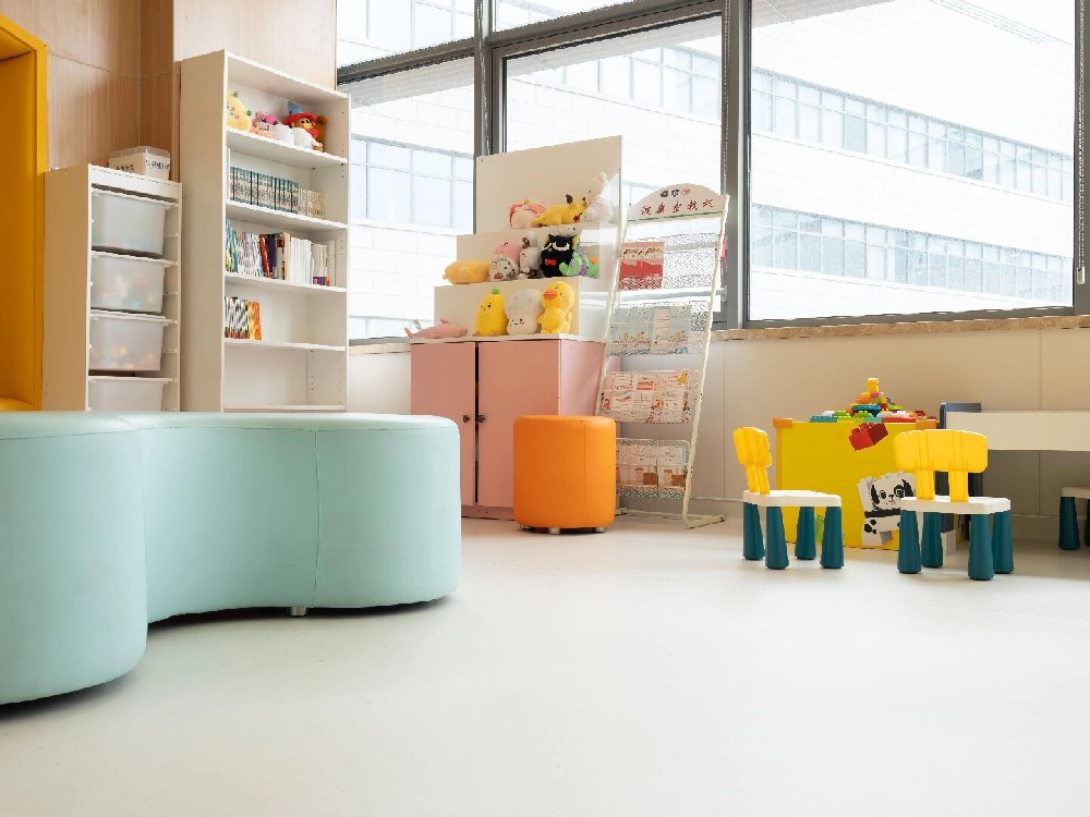 醫(yī)療地面材料發(fā)展新趨勢：抗菌 + 易消毒 + 環(huán)保 潔福地板精準契合需求